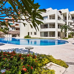 Nitta Condo # 203