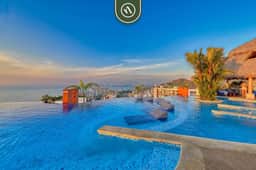 Residences by Pinnacle 207