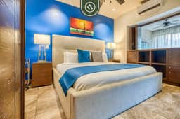 Residences by Pinnacle 207
