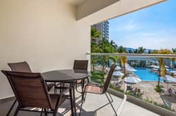 Sapphire Shores at Harbor Torre Norte 104