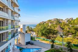 Zantamar 202D- Seabreeze Haven