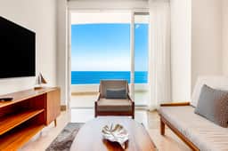 Blue Horizon 401bis at Residences