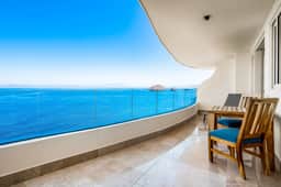 Blue Horizon 902 at Residences - Image 2