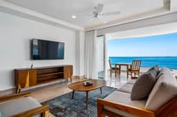Blue Horizon 601 at Residences - Image 4