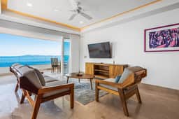 Blue Horizon 604 at Residences