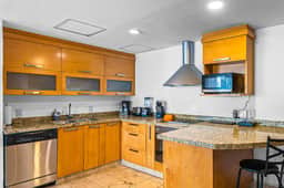 Nitta Condo 303