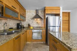 Nitta Condo # 307