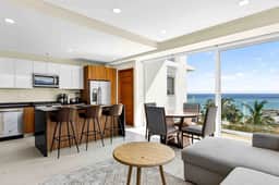Quinta Banderas Bay 502- Blue Wave Hideaway