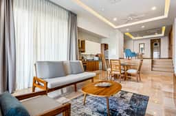 Blue Horizon 401 at Residences