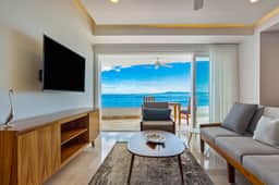 Blue Horizon 302 at Residences - Image 3