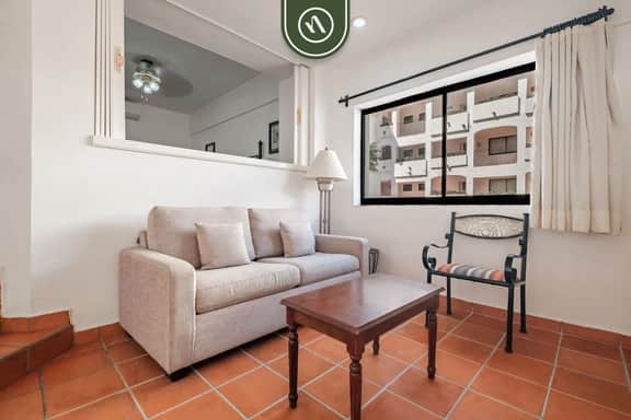 One Beach Street 109 C