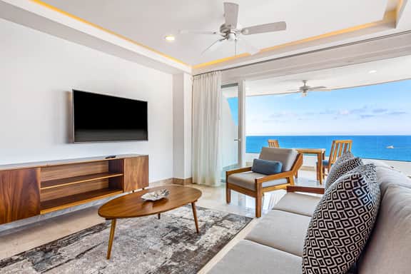 Blue Horizon 801 at Residences