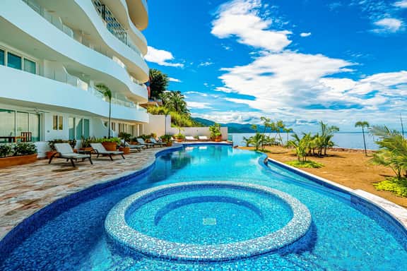 Blue Horizon 701 at Residences
