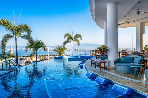 Grand Miramar A102
