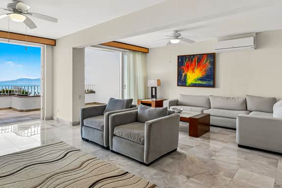 Grand Miramar A402