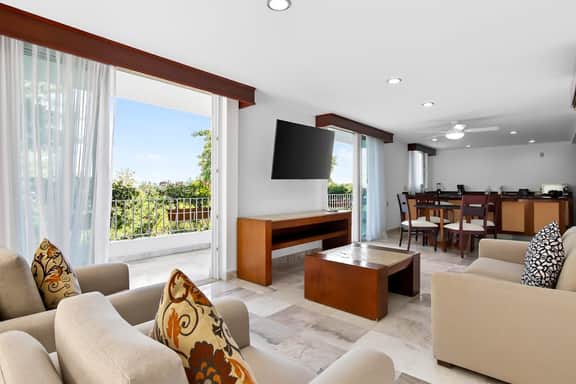Grand Miramar B103