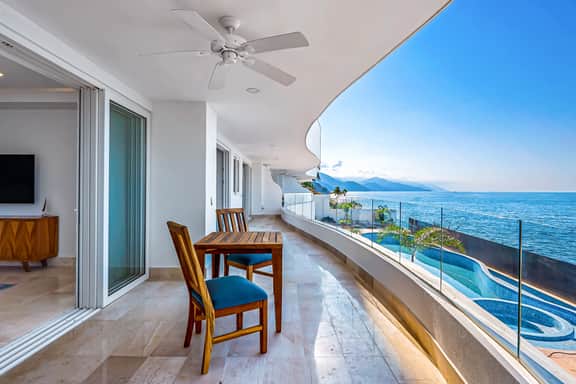 Blue Horizon 201 at Residences