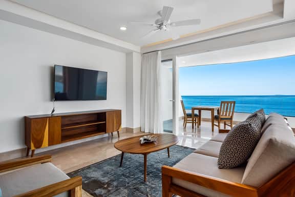 Blue Horizon 601 at Residences - Image 4