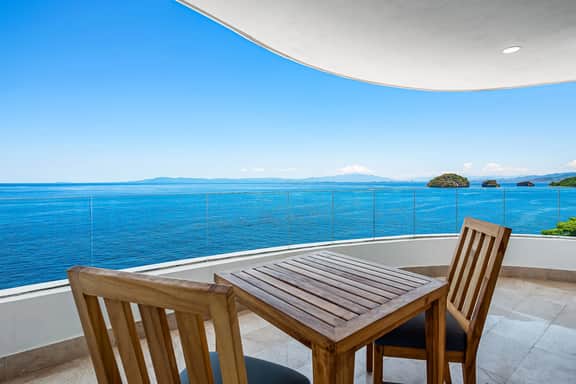 Blue Horizon 601 at Residences