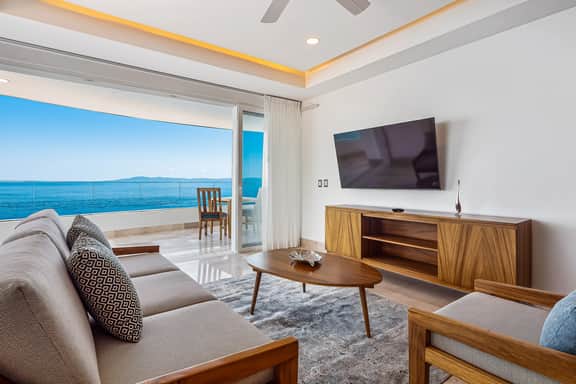 Blue Horizon 604 at Residences - Image 2