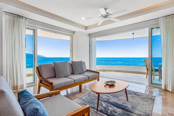 Blue Horizon 804 at Residences