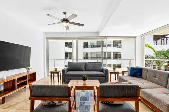 Nitta Condo 303