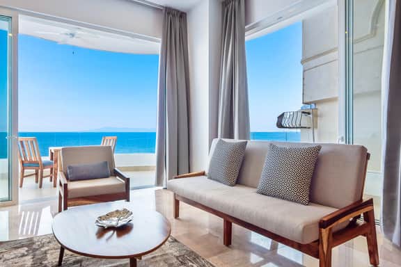 Blue Horizon 401 at Residences