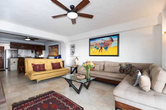212 Vista del Sol - Image 4