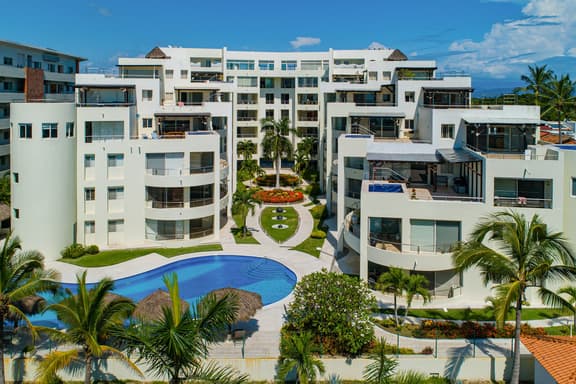 Nitta Condo # 103