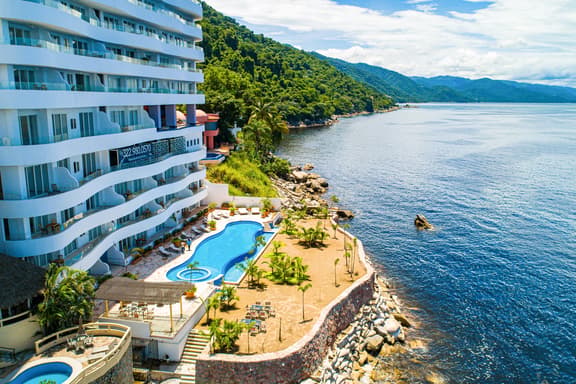 Blue Horizon 801 at Residences - Image 1