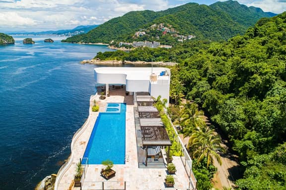 Blue Horizon 204 at Residences - Image 1