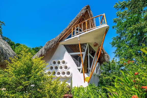 Villa Heliconia