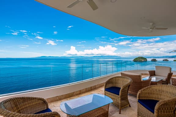 Blue Horizon 1001 at Residences