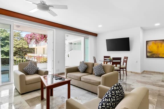 Grand Miramar B205