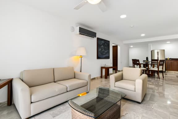 Grand Miramar B108