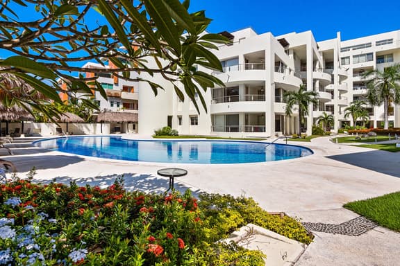 Nitta Condo # 109