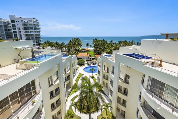 Nitta Condo # 307