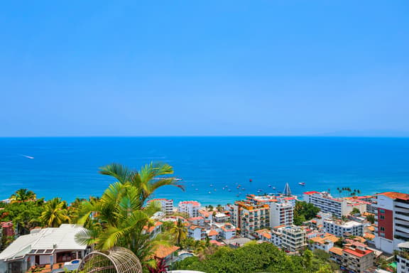 Penthouse Gardenias - Image 1